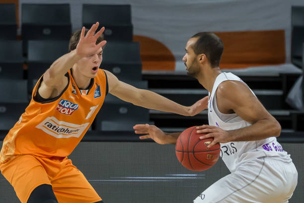 也是心理的 也是心理的