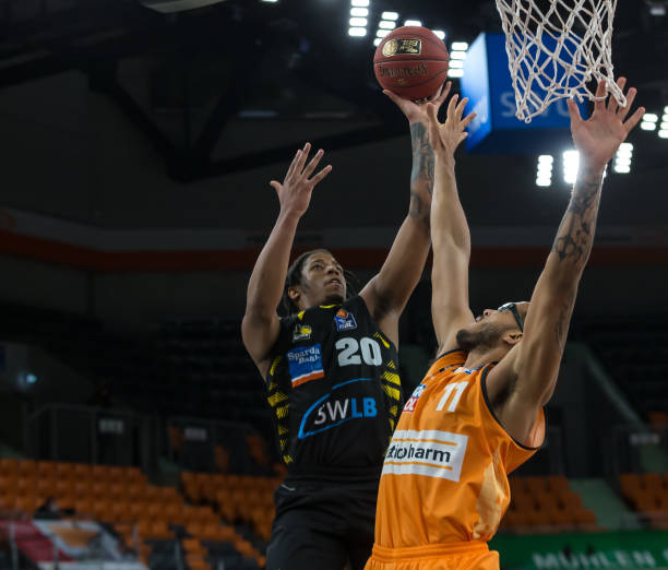 孔帕尼在其 孔帕尼在其