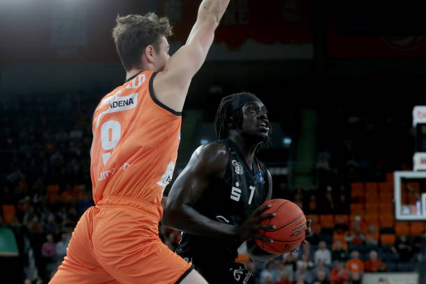 一定冲击 一定冲击